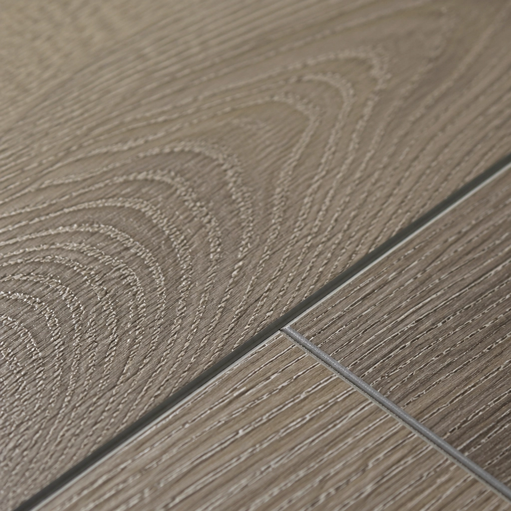 Macro shot of VV489 showing EIR grain and painted bevel
